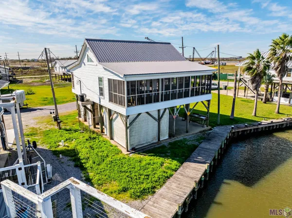 $329,500 | 162 Trosclair Lane, Dulac, LA 70353