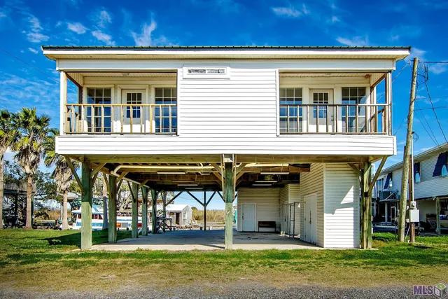 $329,500 | 162 Trosclair Lane, Dulac, LA 70353
