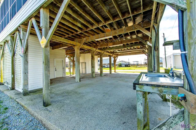 $329,500 | 162 Trosclair Lane, Dulac, LA 70353