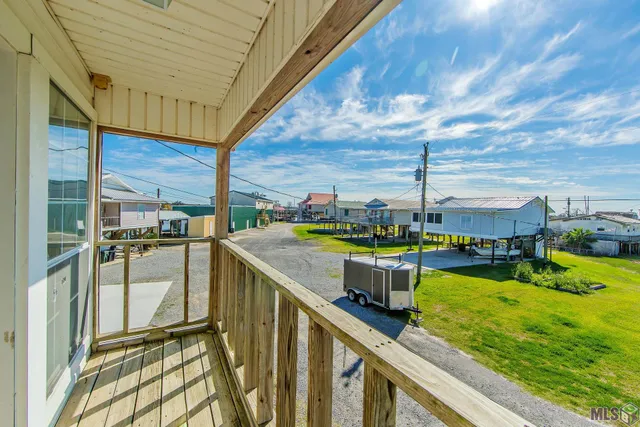 $329,500 | 162 Trosclair Lane, Dulac, LA 70353