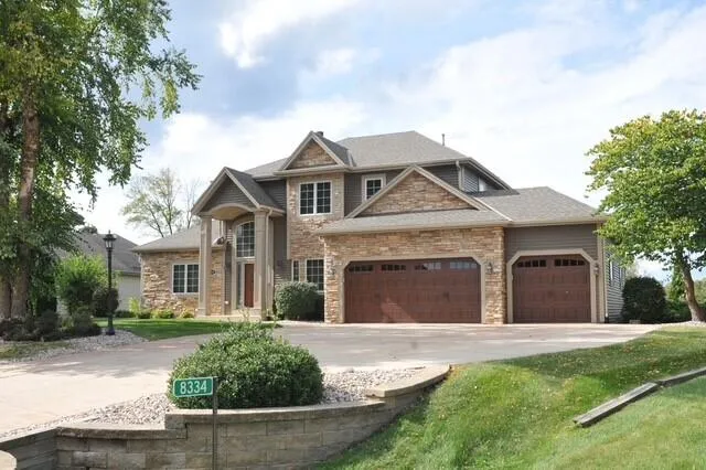 $899,900 | 8334 Virginia Circle, Norway, WI 53185