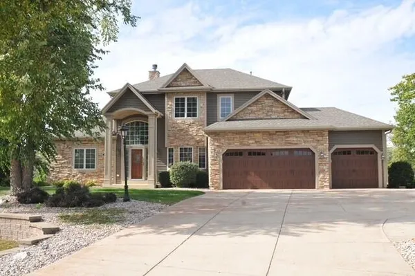 $874,900 | 8334 Virginia Circle, Norway, WI 53185