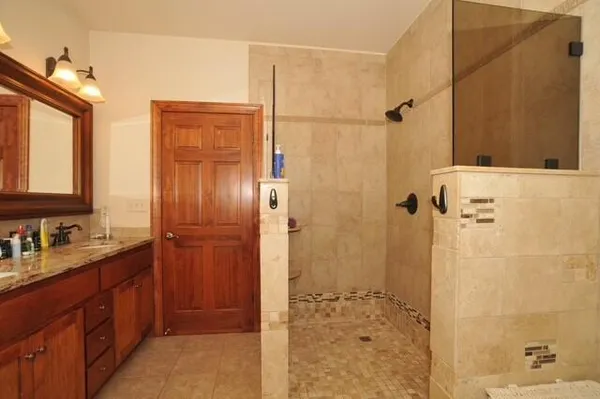 $874,900 | 8334 Virginia Circle, Norway, WI 53185