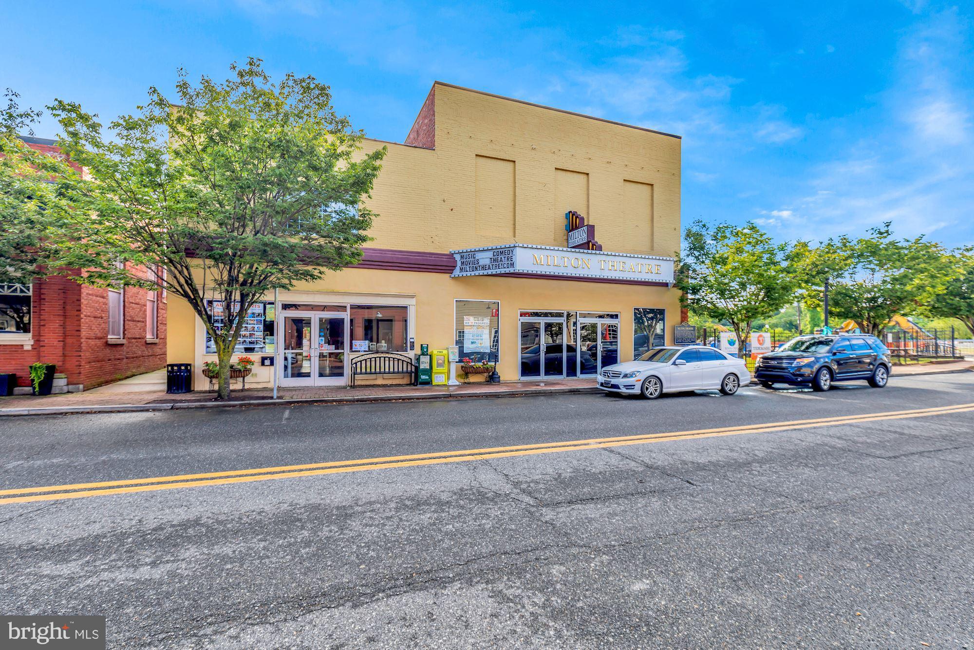 28359 Martins Farm Road Milton, DE 19968 - Photo 44 of 63 front view of a house with a street