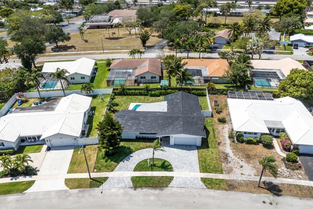 1384 Southwest 12th Street Boca Raton, FL 33486 - Photo 19 of 25 044-1384Southwest12thStreet-BocaRaton-FL