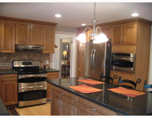 2004 Red Coach Road Allison Park, PA 15101 - Photo 16 of 18 Kitchen. entertainers delight, granite counter top with ample workspace, top of the line appliances showcases the elegance of this kitchen.