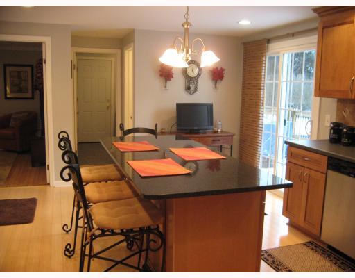 2004 Red Coach Road Allison Park, PA 15101 - Photo 17 of 18 Kitchen. let the party flow into the family room, dinning room or rear deck, the owners spared no expense in remodleing this lovely kitchen