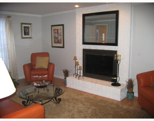 2004 Red Coach Road Allison Park, PA 15101 - Photo 4 of 18 Den/Family/Great Room. 18x12 spacious family room with restored hardwood flooring showcasing the origninal pegs, gas burning brick fireplace and recessed lighting, new window throughout the whole house