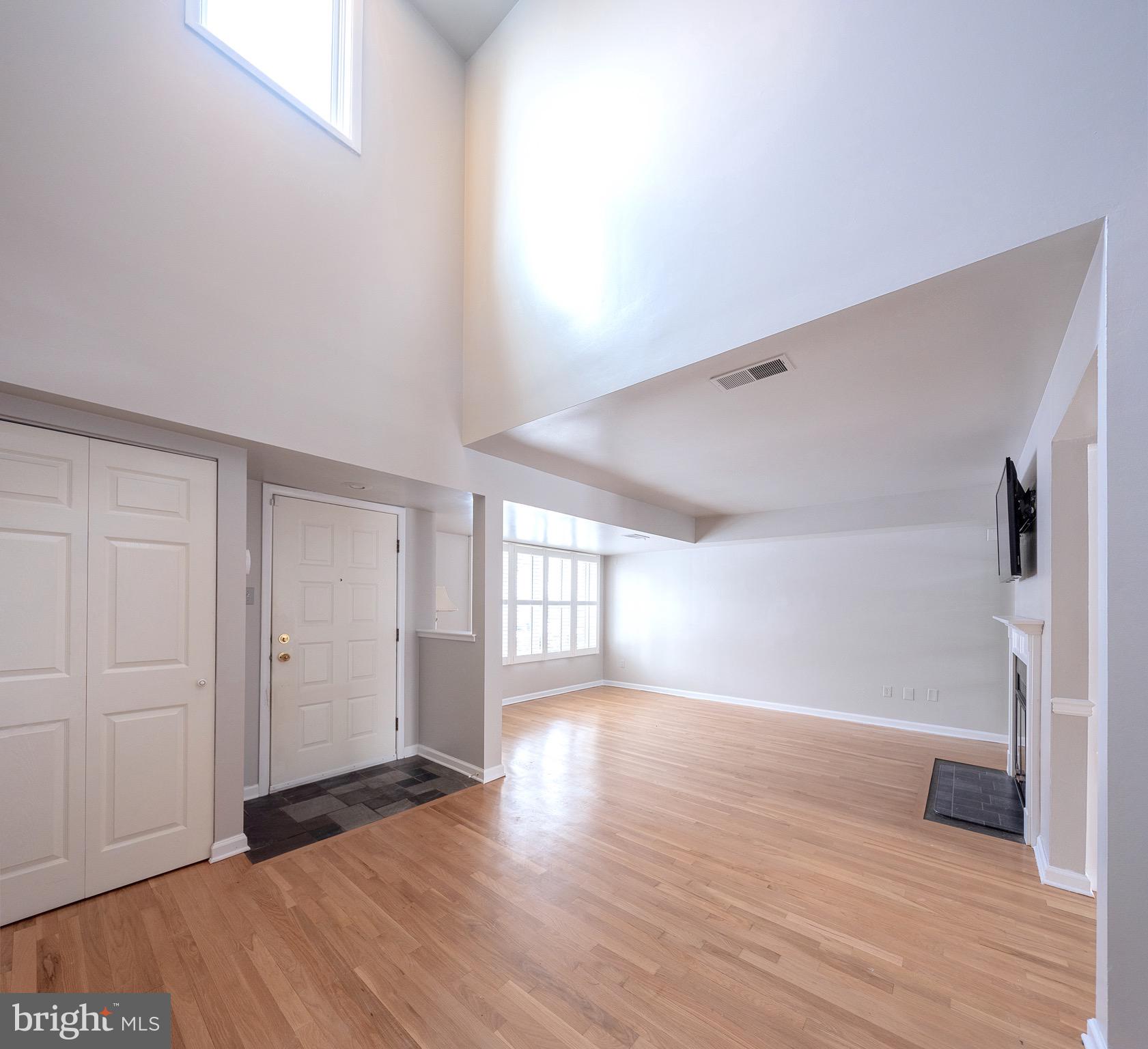 7 Ingham Way New Hope, PA 18938 - Photo 3 of 28