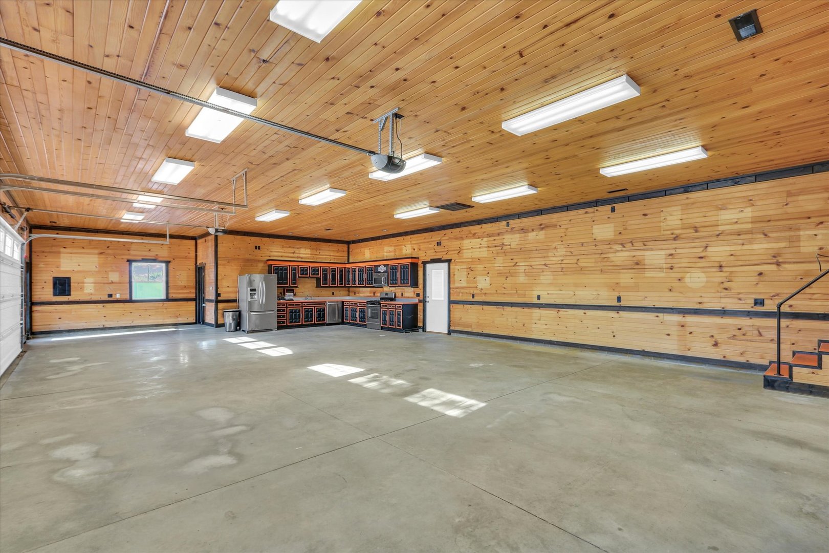 202 East Daggy Street Tuscola, IL 61953 - Photo 41 of 45 a view of a room with an empty space