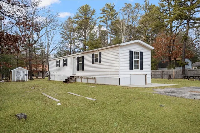 $2,250 | 111 Mishnock Road, West Greenwich, RI 02817