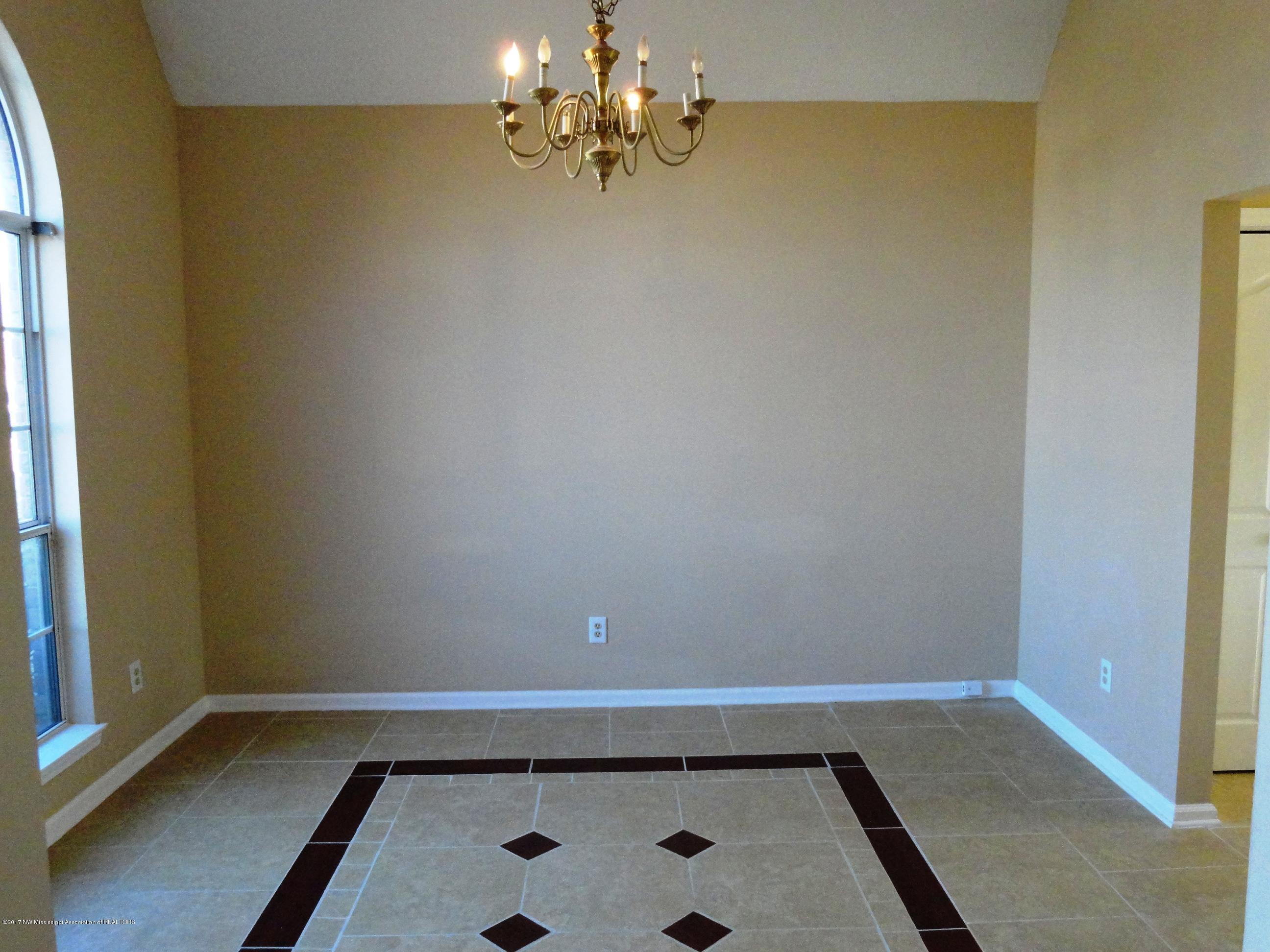 2165 Heather Ridge Southaven, MS 38672 - Photo 11 of 20 DSC09783m