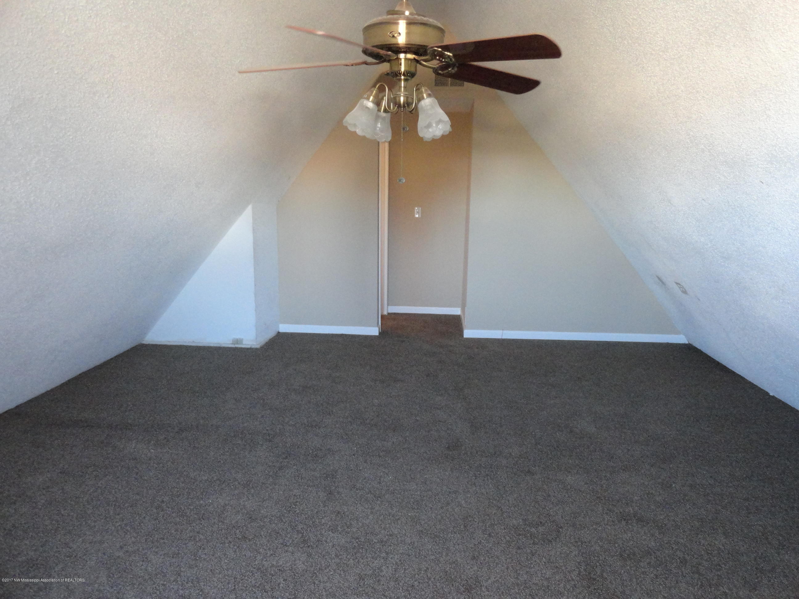 2165 Heather Ridge Southaven, MS 38672 - Photo 19 of 20 DSC09842m