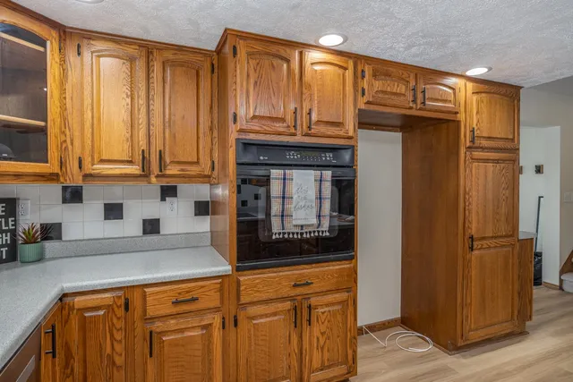 $349,900 | N5438 Lower Road, Shiocton, WI 54170