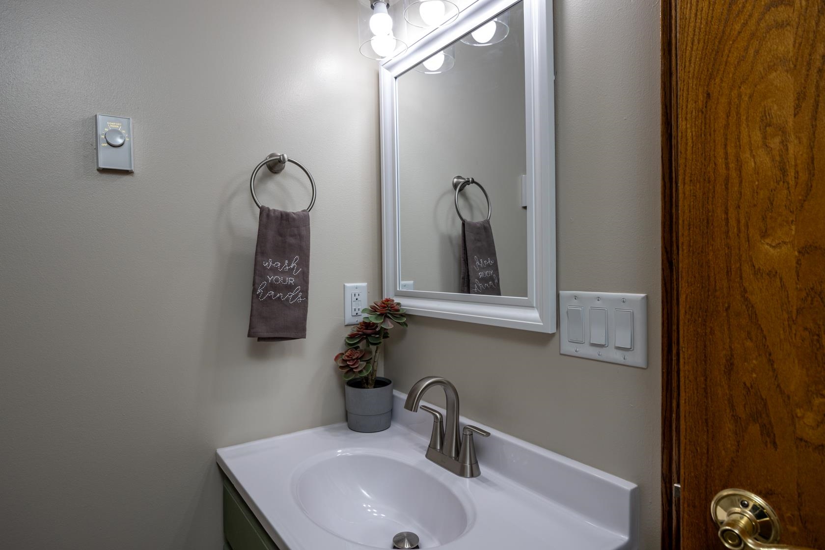 N5438 Lower Road Shiocton, WI 54170 - Photo 27 of 56