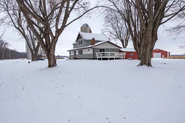 $349,900 | N5438 Lower Road, Shiocton, WI 54170