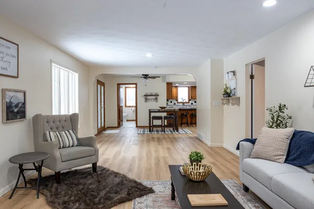 $349,900 | N5438 Lower Road, Shiocton, WI 54170