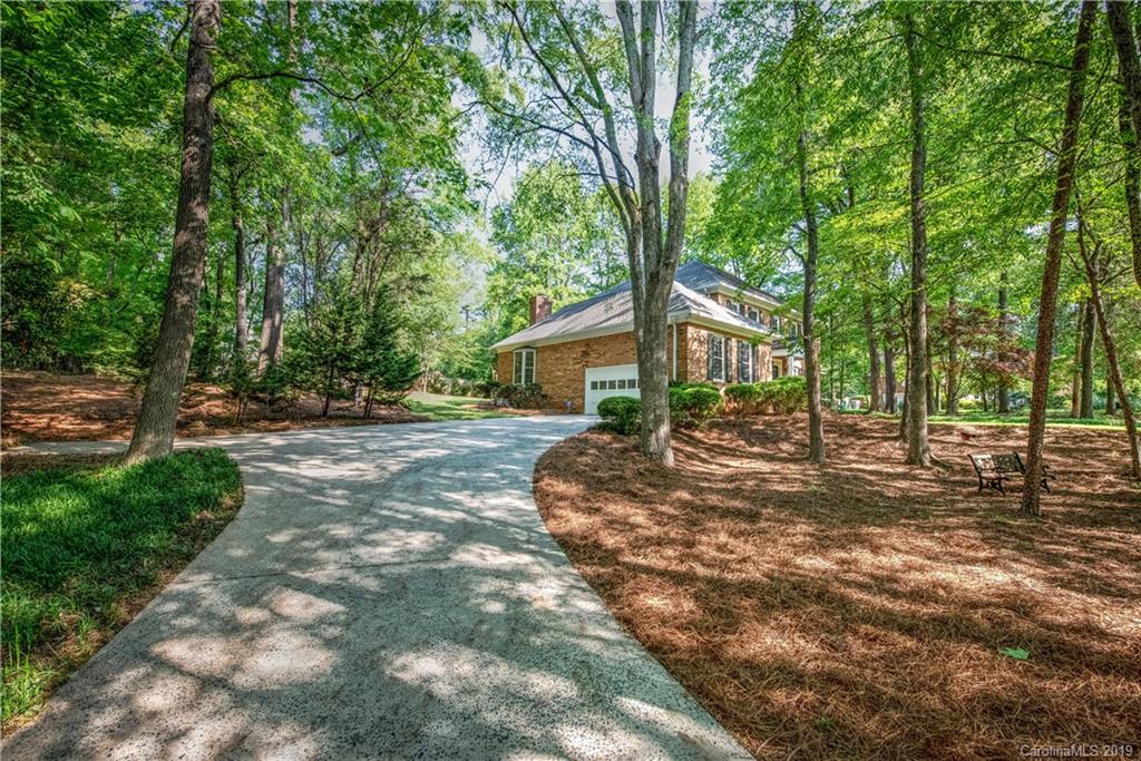 2916 Cross Country Road Charlotte, NC 28270 - Photo 3 of 48