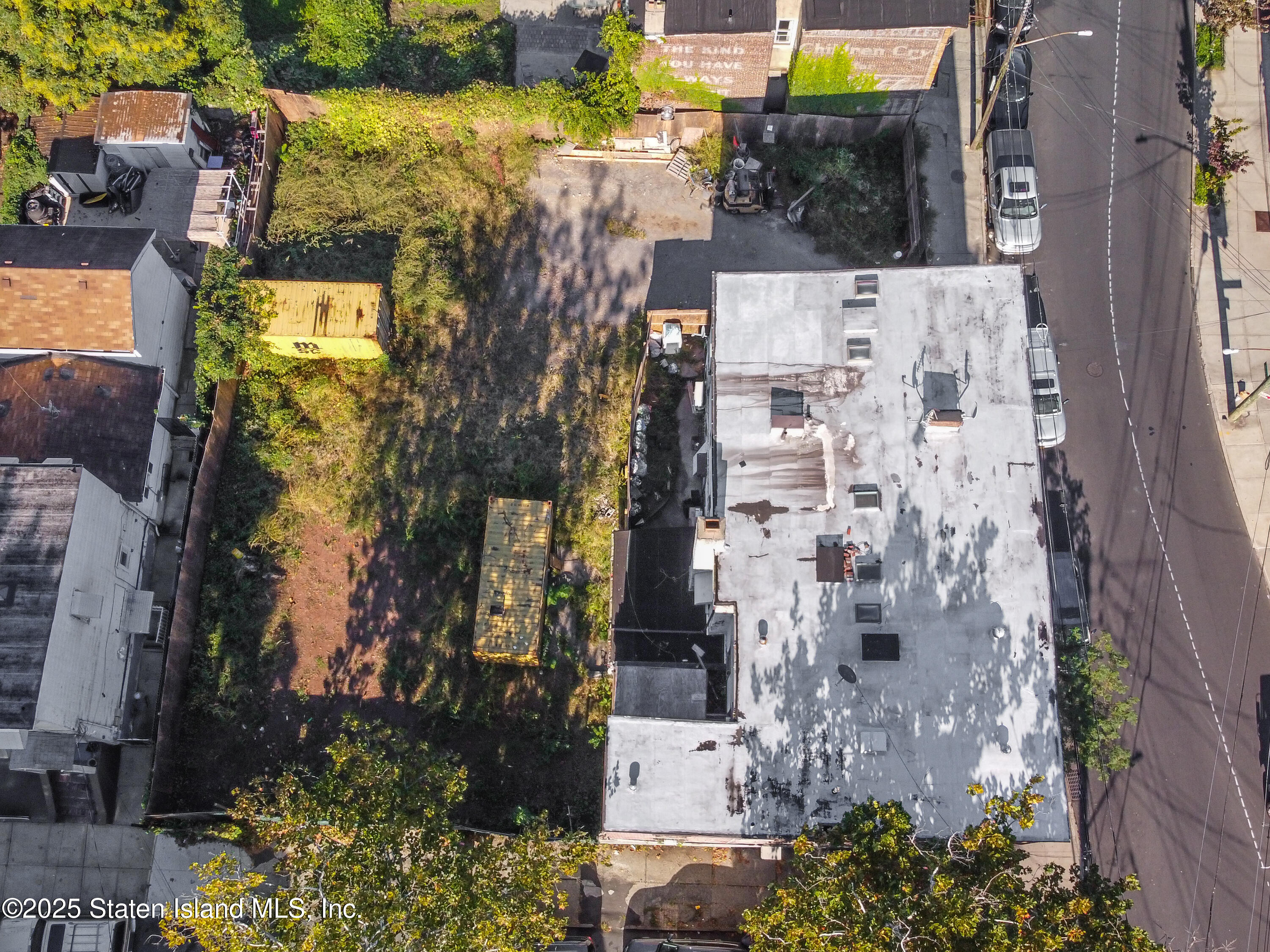 Undisclosed Address Staten Island, NY 10301 - Photo 4 of 7 a view of building