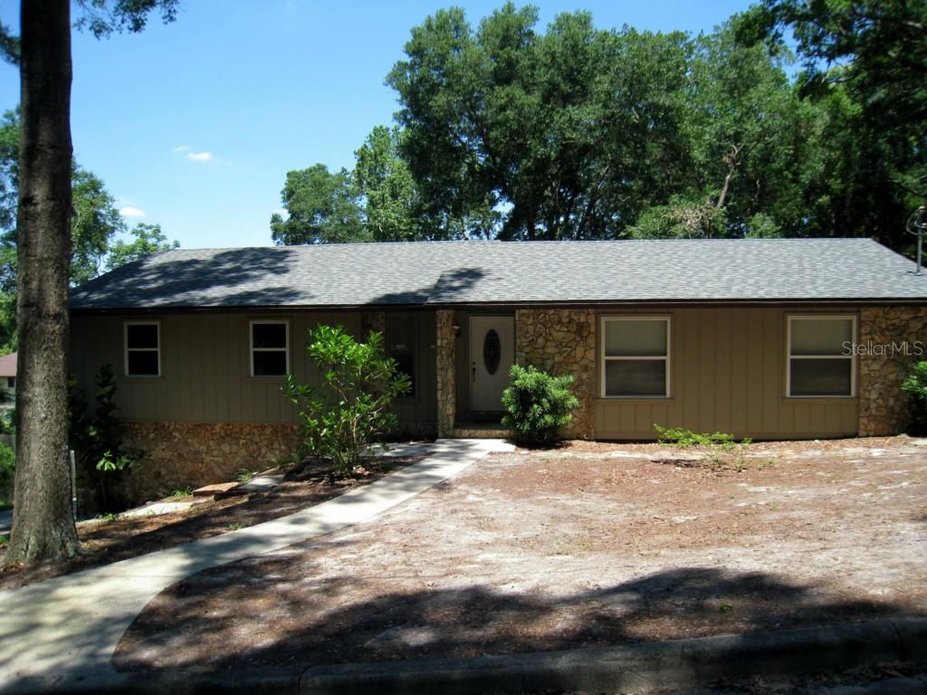 323 Forest Road Mount Dora, FL 32757 - Photo 1 of 1 Front