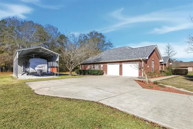 $309,899 | 1233 Capella Drive, Dequincy, LA 70633