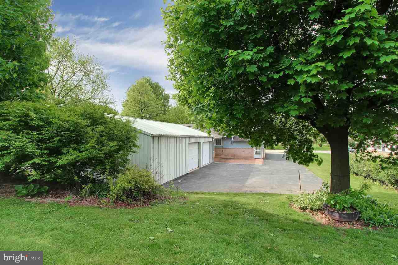 1825 Marigold Road York, PA 17408 - Photo 19 of 25