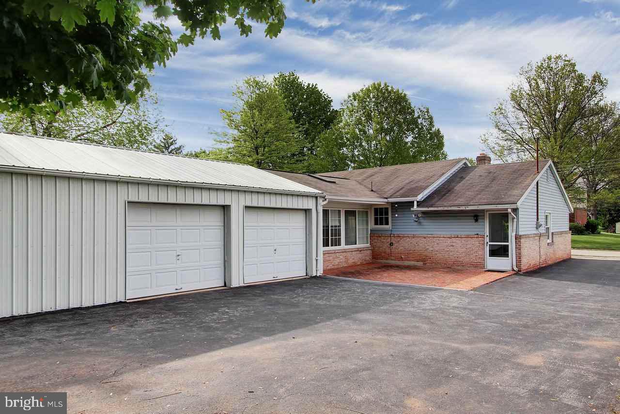 1825 Marigold Road York, PA 17408 - Photo 23 of 25