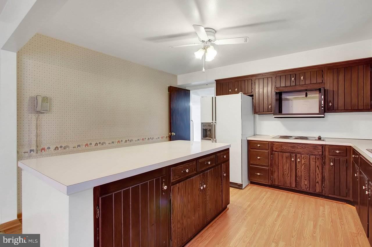 1825 Marigold Road York, PA 17408 - Photo 7 of 25