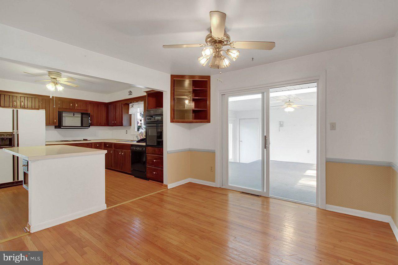 1825 Marigold Road York, PA 17408 - Photo 8 of 25