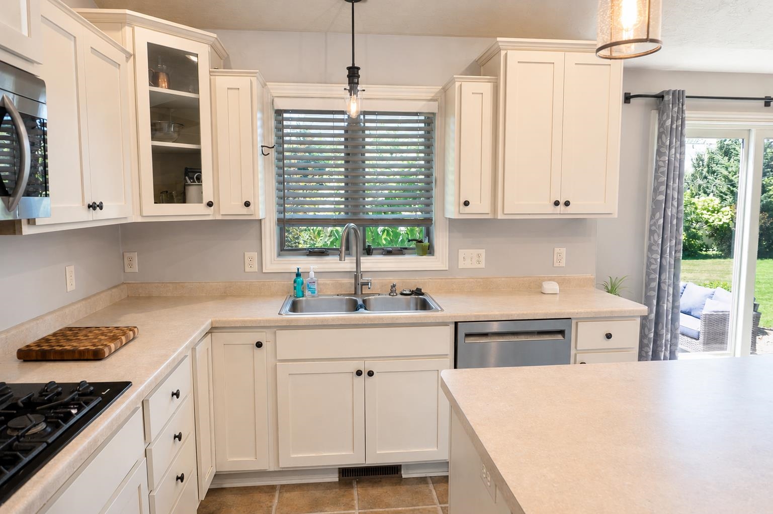 4801 Benview Court Appleton, WI 54913 - Photo 10 of 40