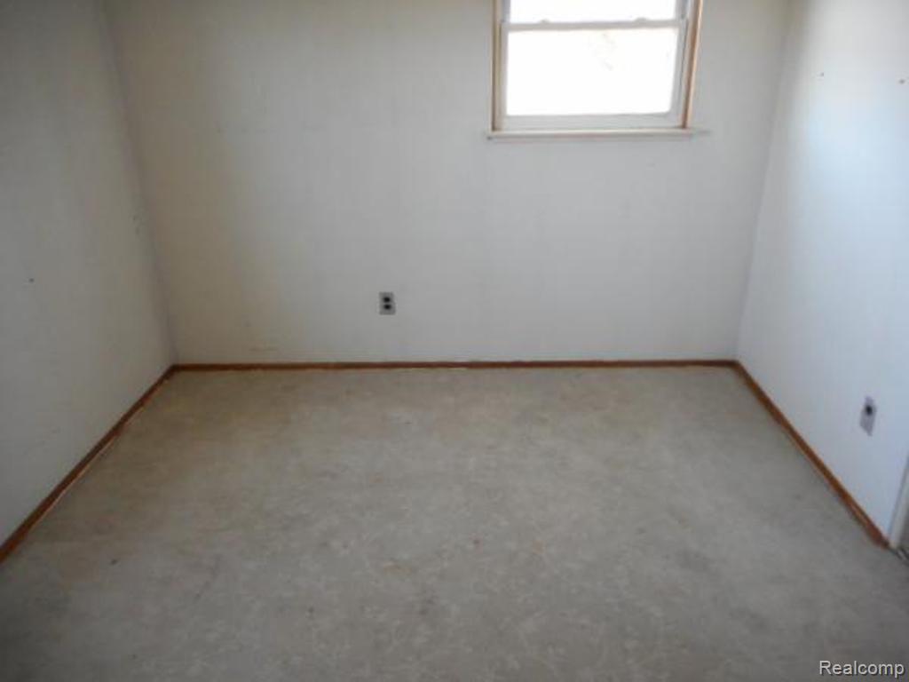 10700 Czinski Road Willis, MI 48191 - Photo 9 of 17 7.jpg