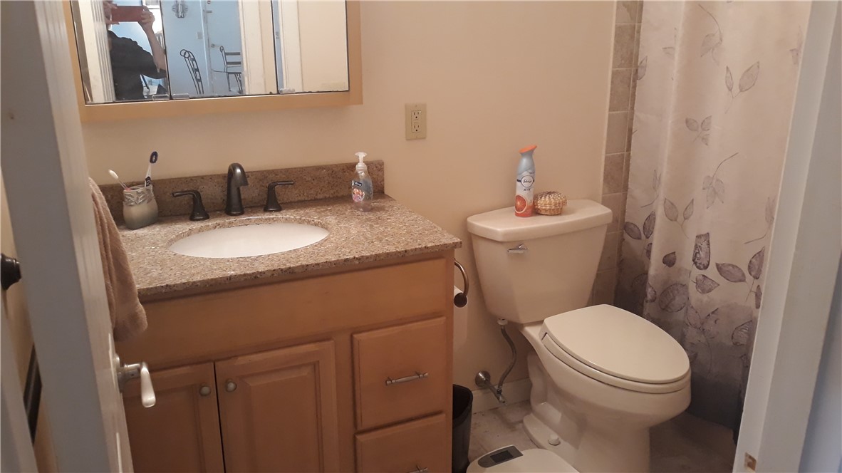 4430 Post Road, Unit 29B Warwick, RI 02818 - Photo 3 of 9 FULL BATH