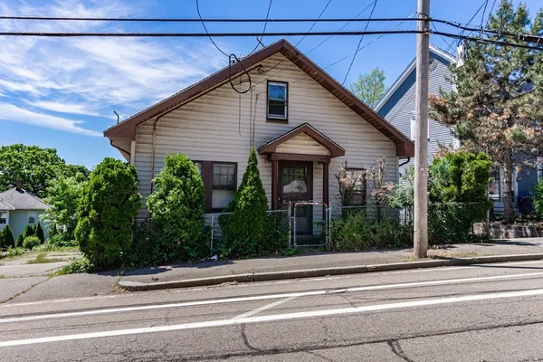 $589,900 | 40 Quarry Street, Quincy, MA 02169