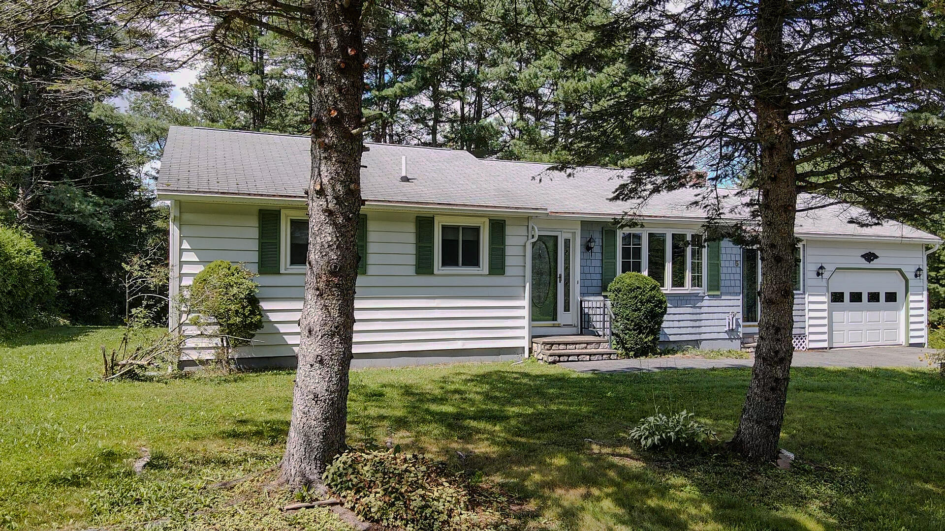 5 Highview Terrace Veazie, ME 04401 - Photo 1 of 20 2024-08-21-13-32-06-255