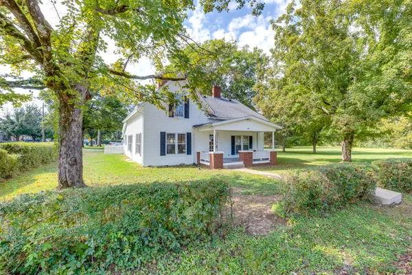 $1,625 | 967 East Jefferson Street, Pulaski, TN 38478