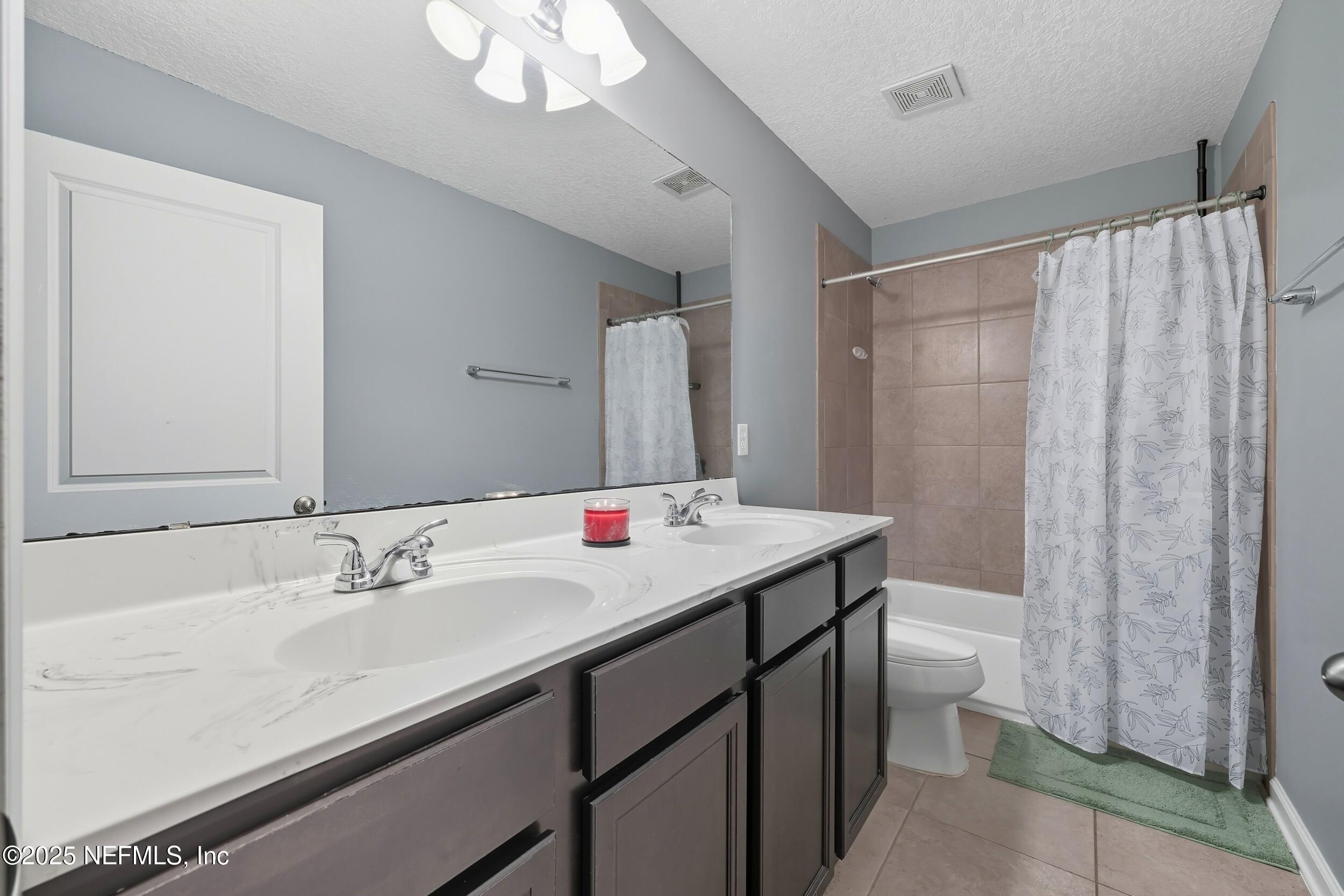 1218 Wetland Ridge Circle Middleburg, FL 32068 - Photo 45 of 75 Bathroom 3