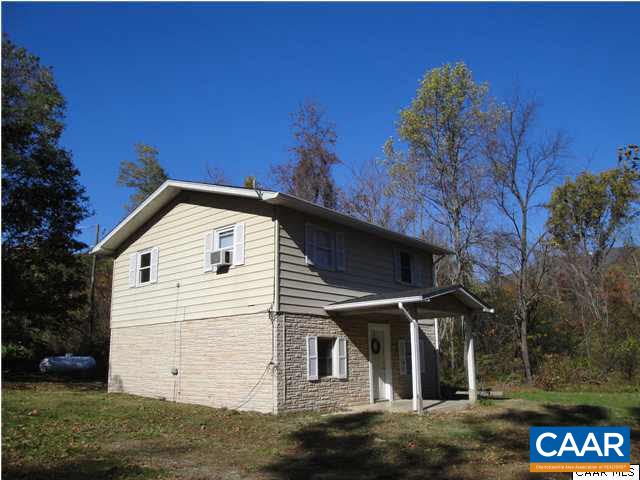 5885 Cub Creek Road Roseland, VA 22967 - Photo 2 of 11 a view of a house with a yard