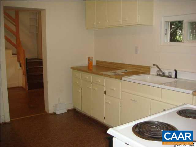 5885 Cub Creek Road Roseland, VA 22967 - Photo 8 of 11 a bathroom with a sink and a vanity