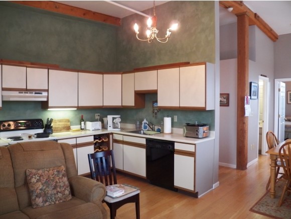 156 Front Street, Unit 419 Exeter, NH 03833 - Photo 1 of 1 Gallery Image 1