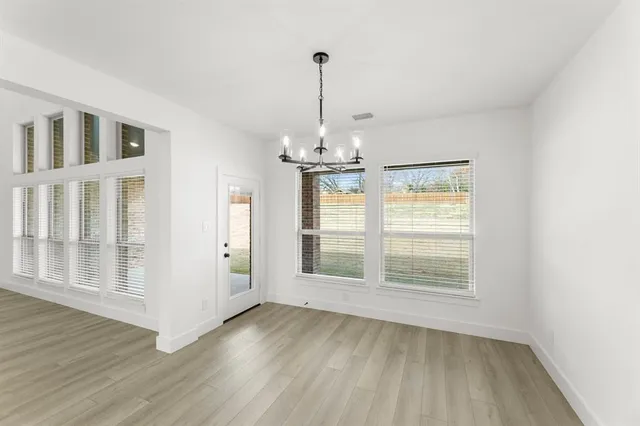 $849,921 | 1107 Willow Lk Drive, DeSoto, TX 75115