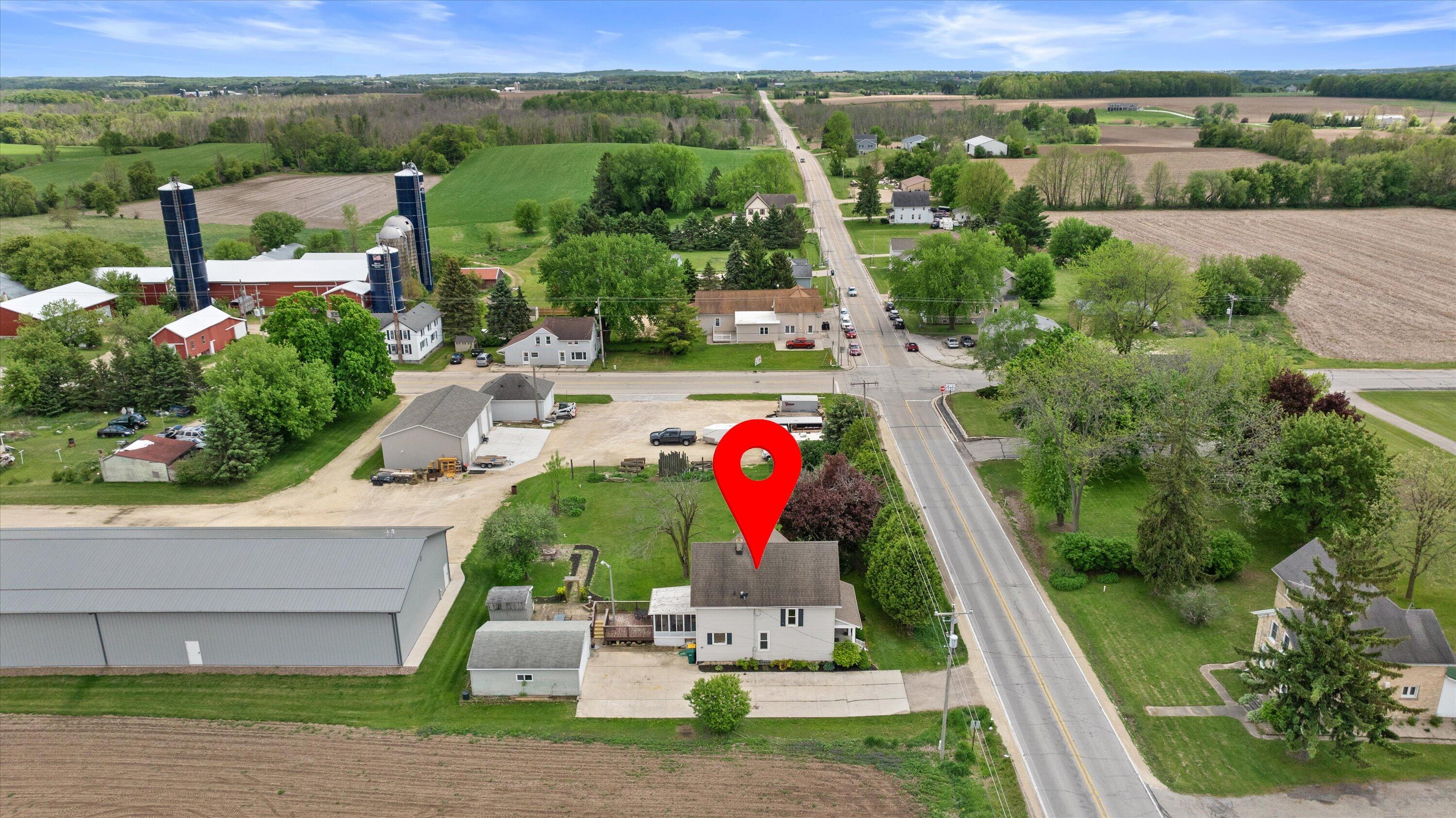 8922 County Highway West Wayne, WI 53010 - Photo 42 of 59 Aerial view