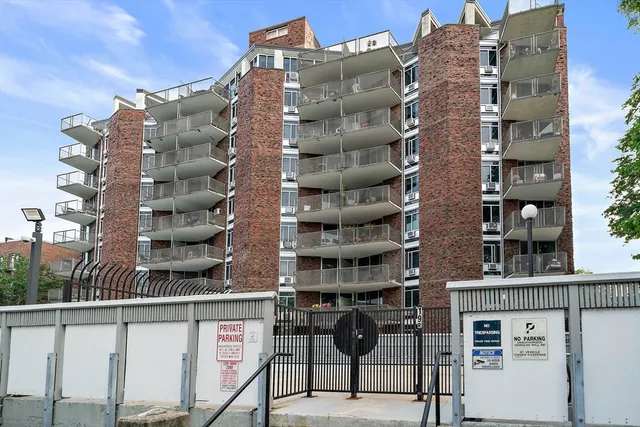 $499,900 | 19 Winchester Street, Unit 110, Brookline, MA 02446