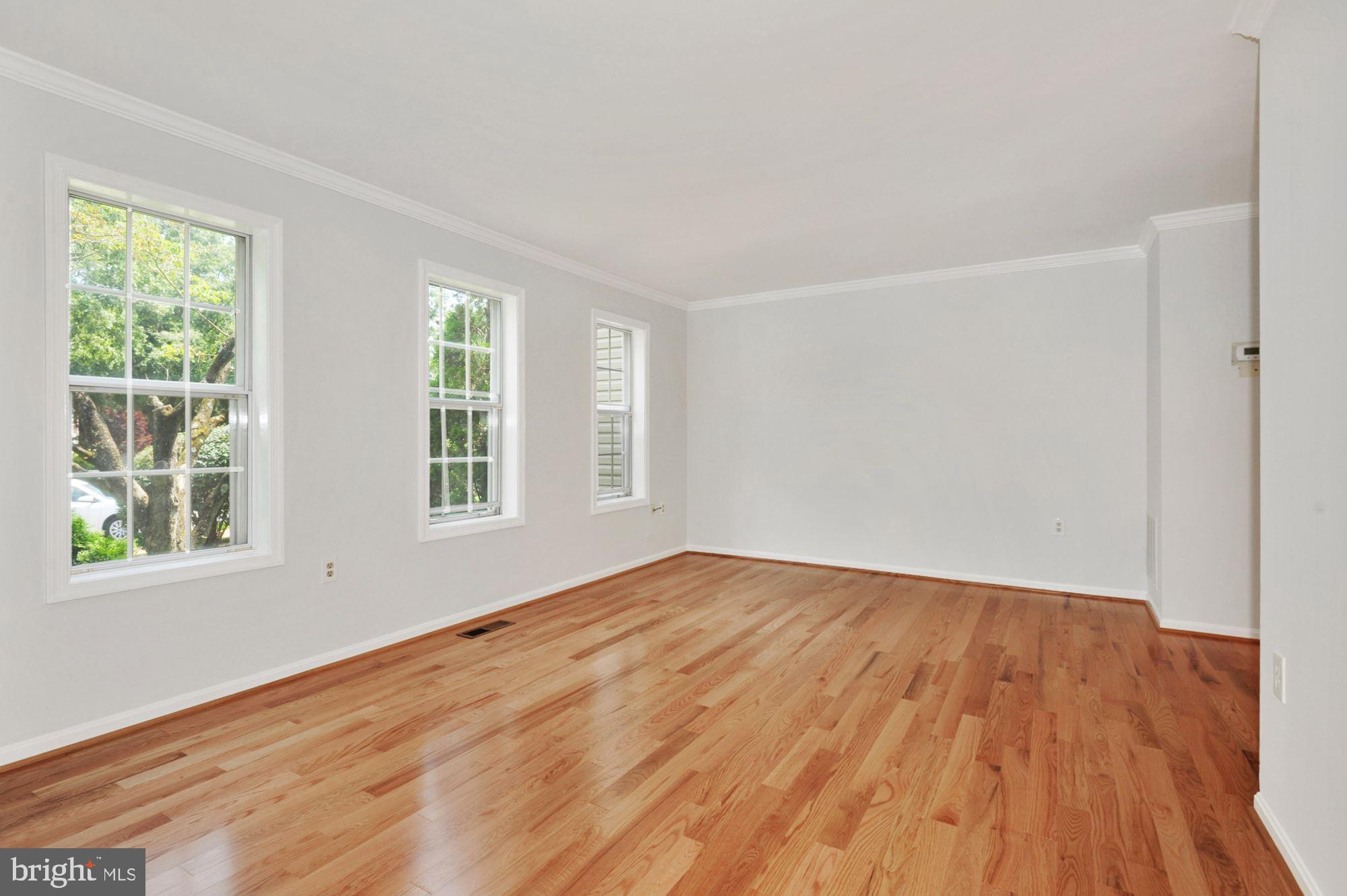 11951 Sentinel Point Court Reston, VA 20191 - Photo 3 of 42