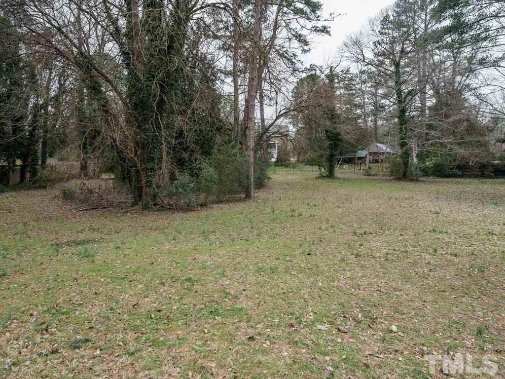 2956 Claremont Road Raleigh, NC 27608 - Photo 16 of 19