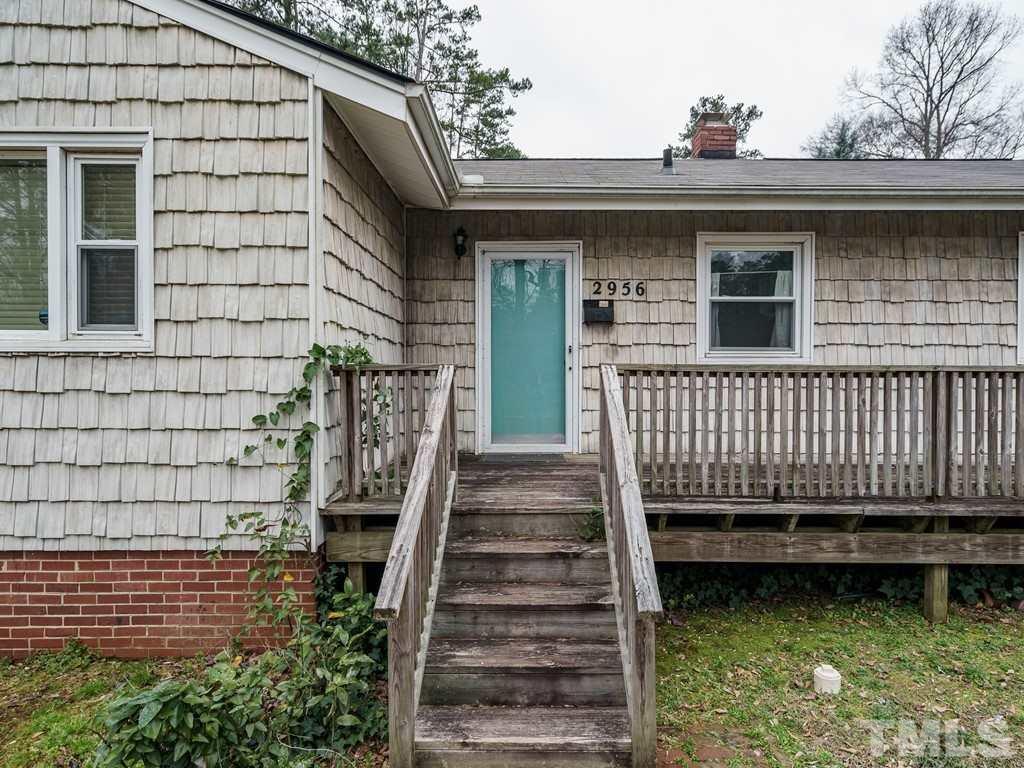 2956 Claremont Road Raleigh, NC 27608 - Photo 3 of 19