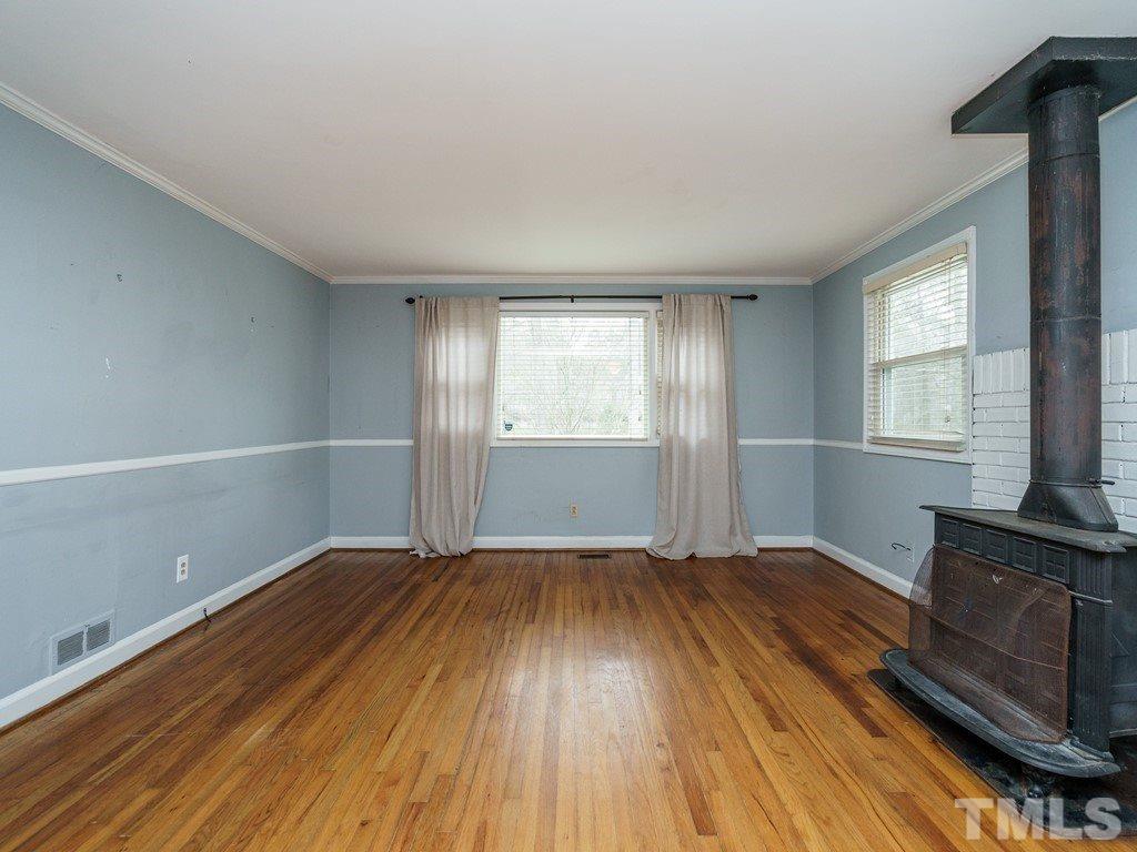2956 Claremont Road Raleigh, NC 27608 - Photo 6 of 19
