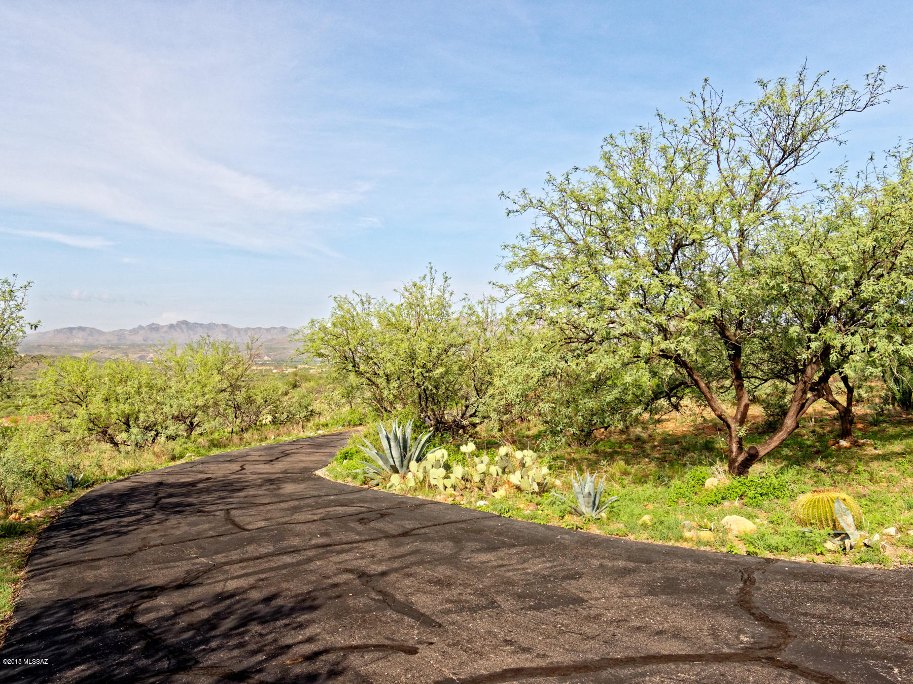 1887 Roma Court Rio Rico, AZ 85648 - Photo 3 of 32