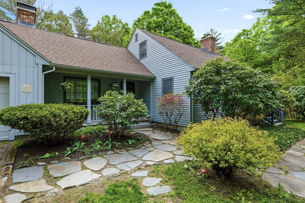 591 Kennedy Road Northampton, MA 01053 - Photo 3 of 42