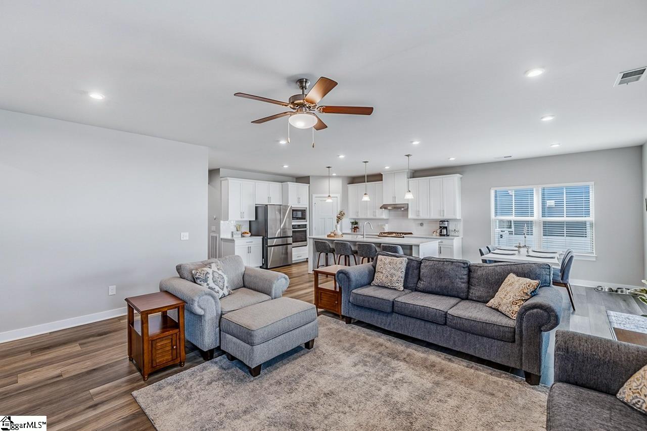 247 Chinook Drive Greenville, SC 29607 - Photo 11 of 47