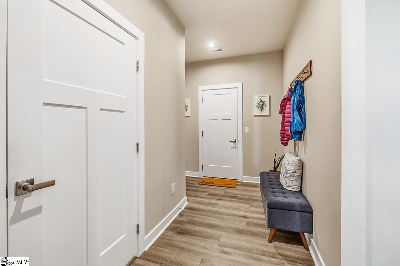 247 Chinook Drive Greenville, SC 29607 - Photo 16 of 47